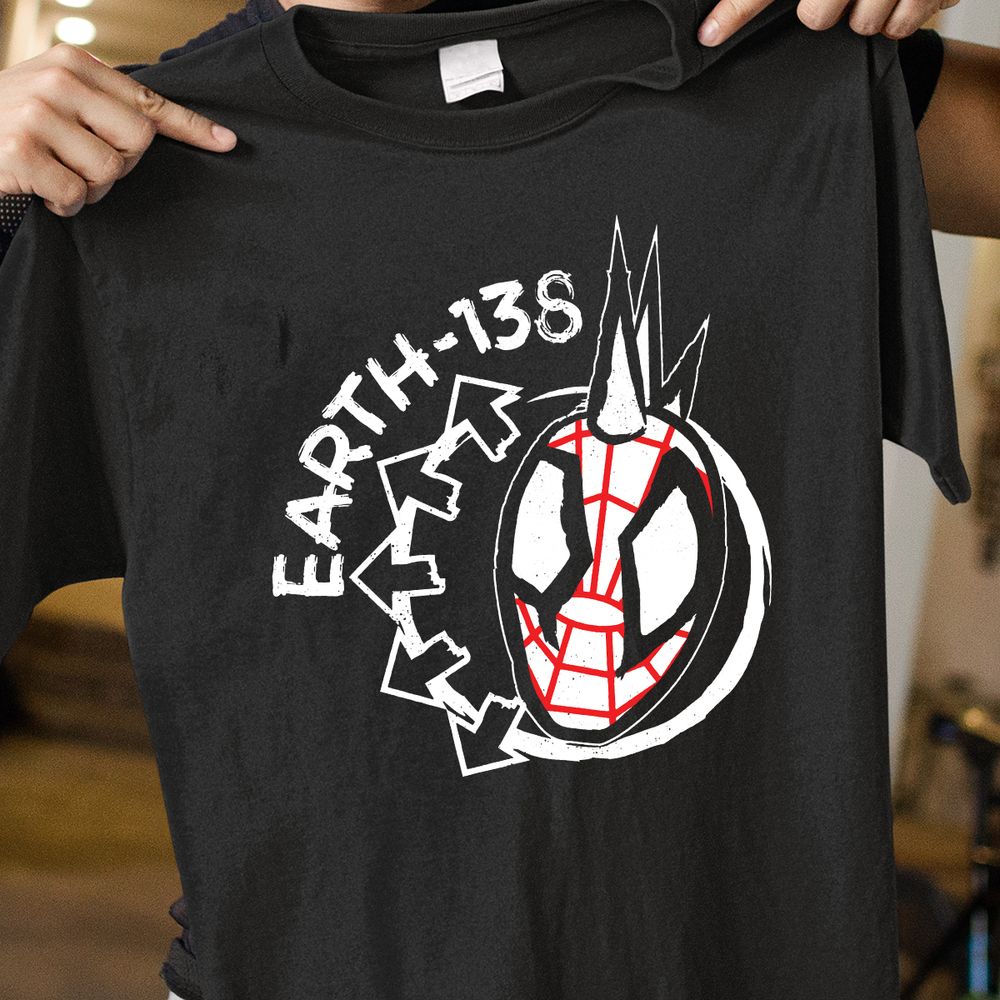 Classic Unisex T-Shirt - D7JVMTV5 - model - 0