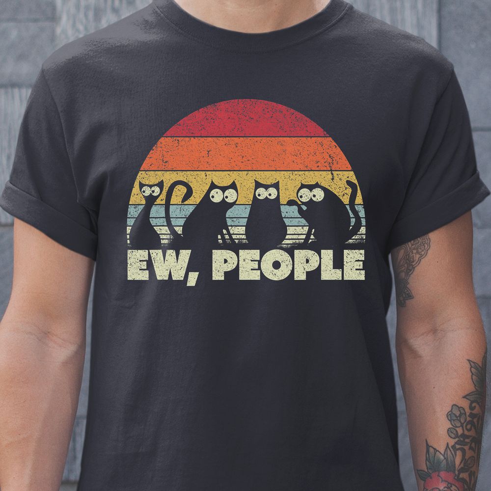 Classic Unisex T-Shirt - E5AVLRSQ - model - 0