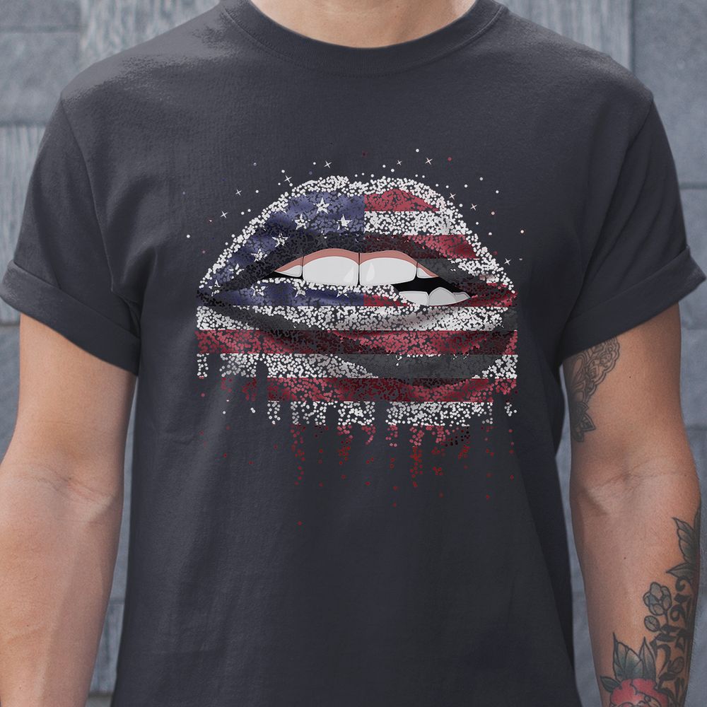 Classic Unisex T-Shirt - CMGV3SMS - model - 0