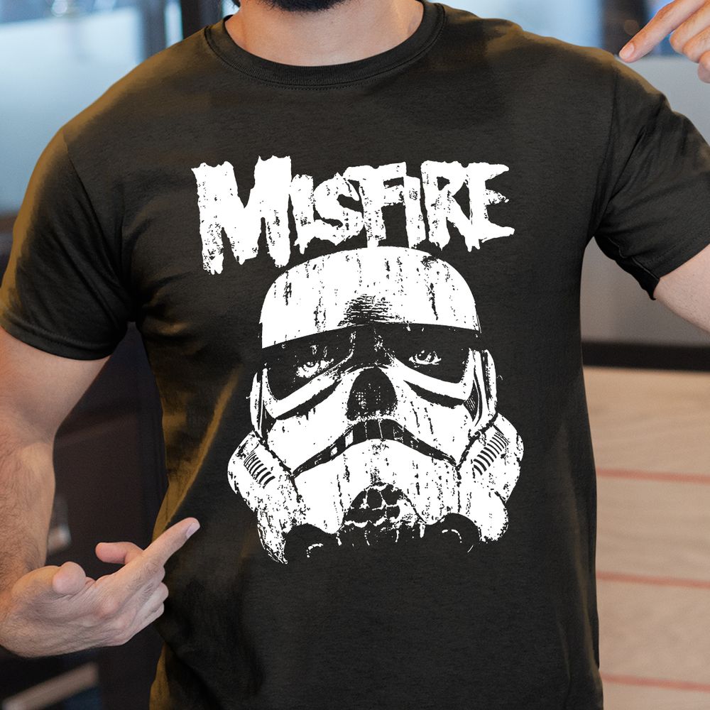 Classic Unisex T-Shirt - L2TRBZ1T - model - 0