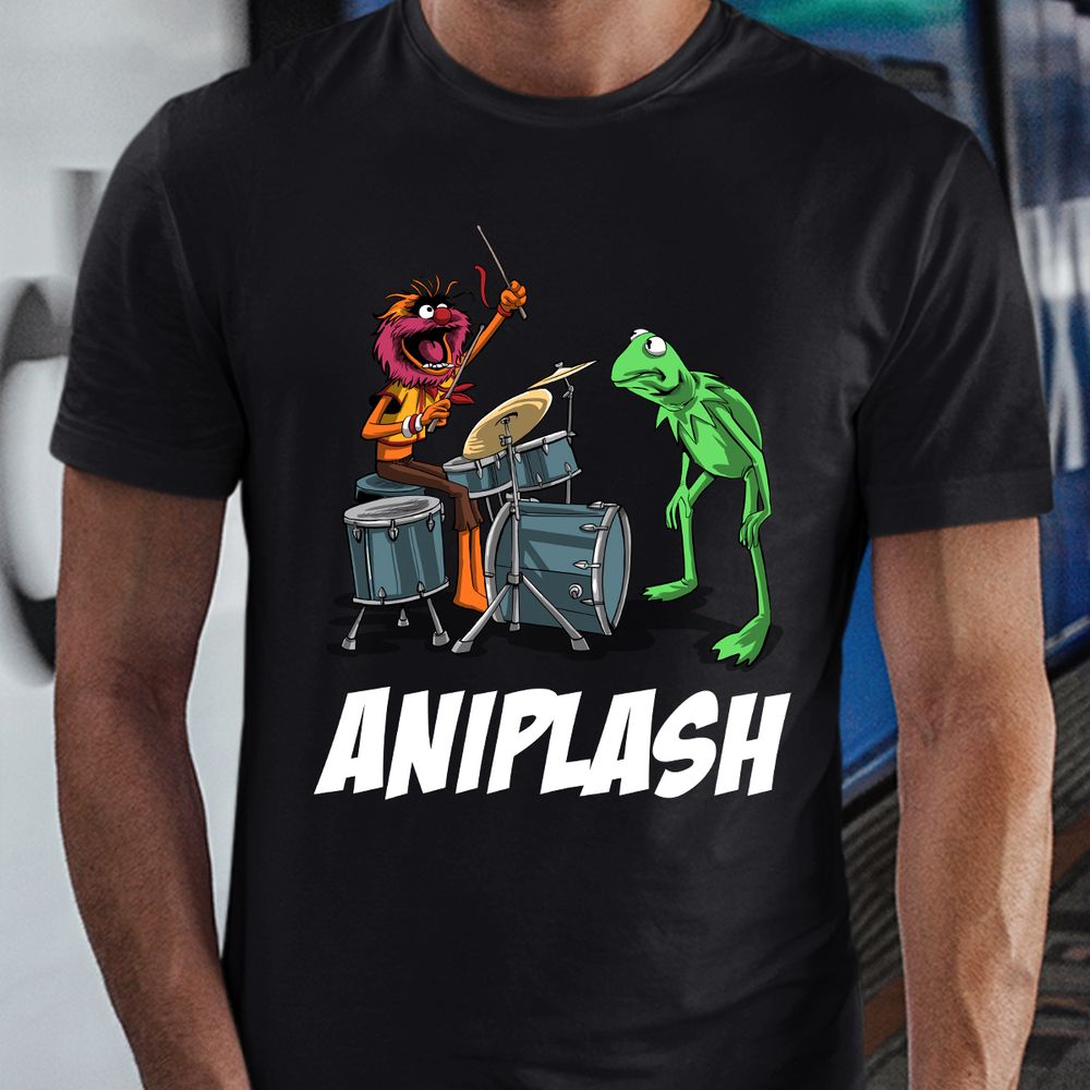Classic Unisex T-Shirt - J88QEPF8 - model - 0