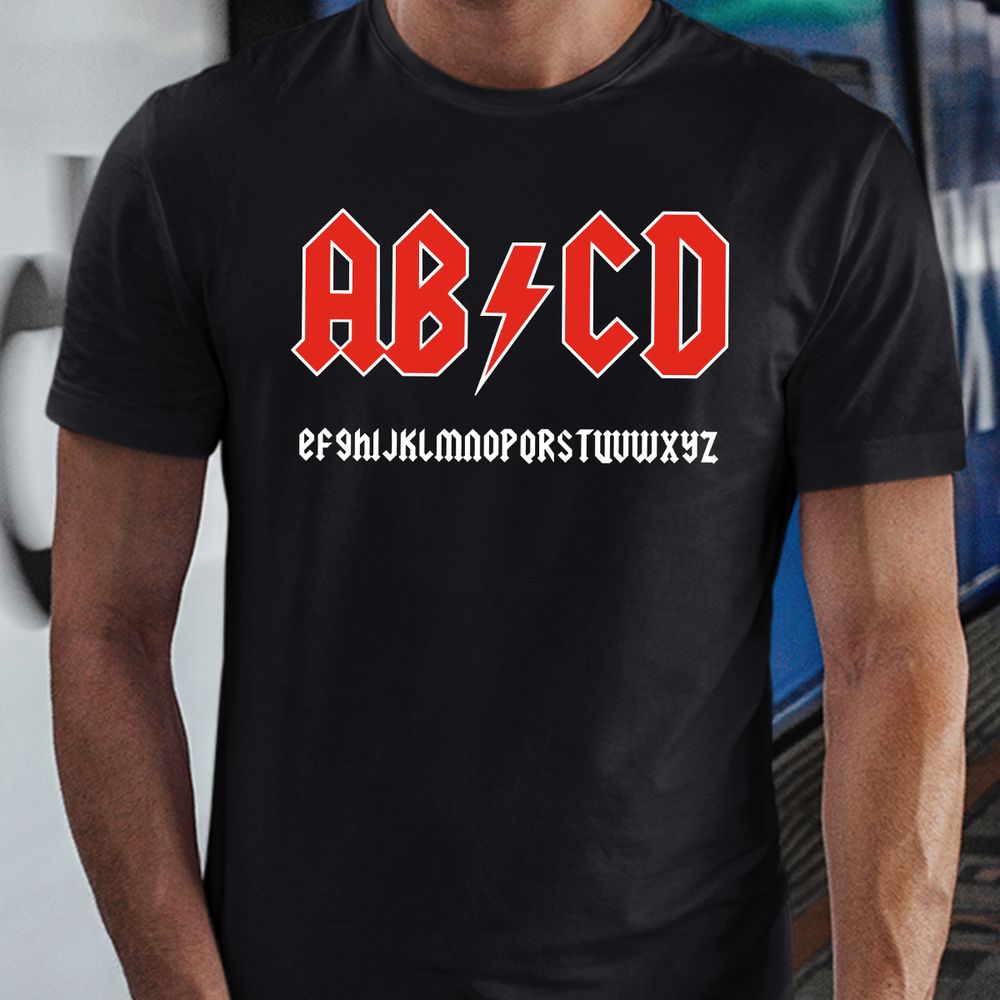 Classic Unisex T-Shirt - QQ21H9QN - model - 0