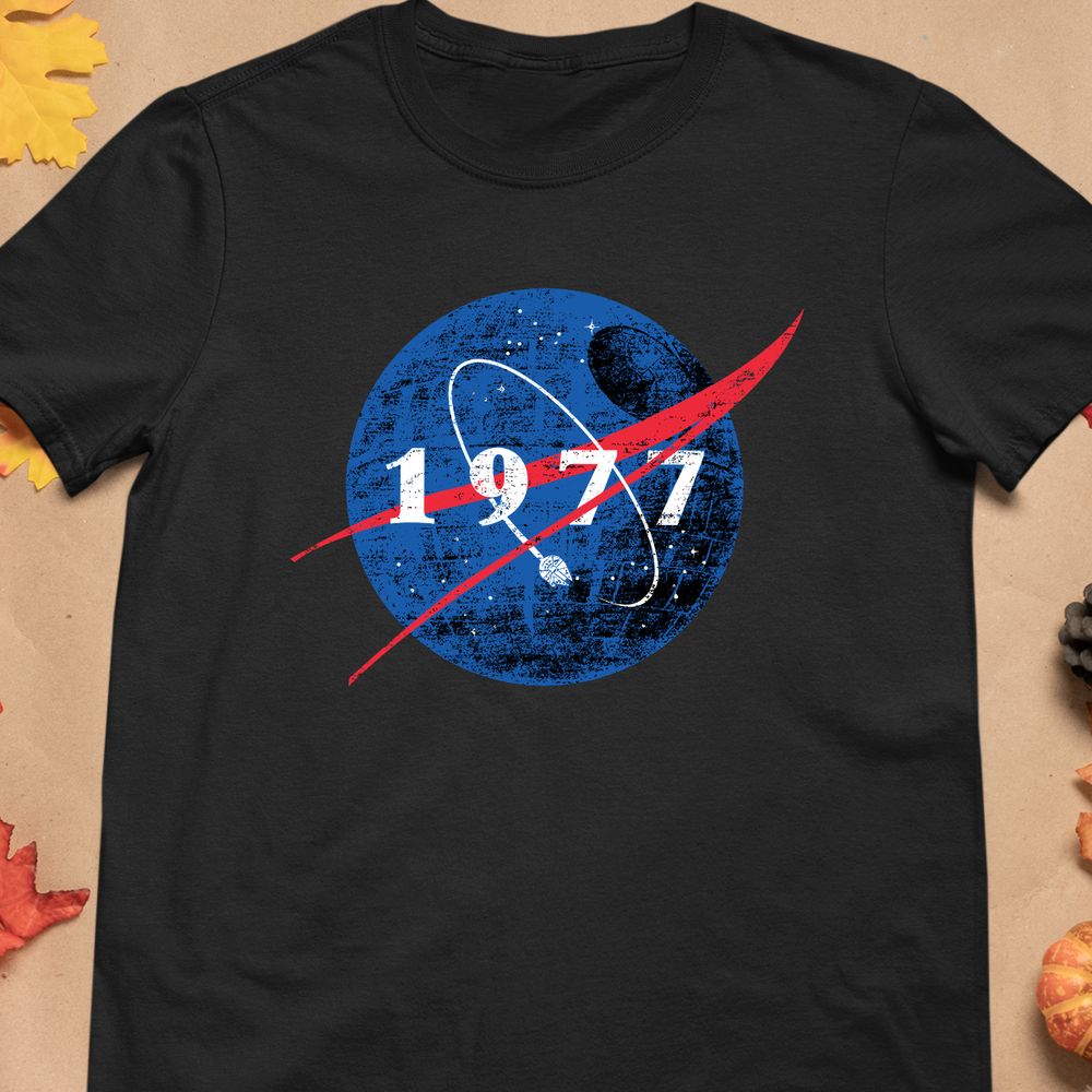 Classic Unisex T-Shirt - R1JQ49HS - model - 0