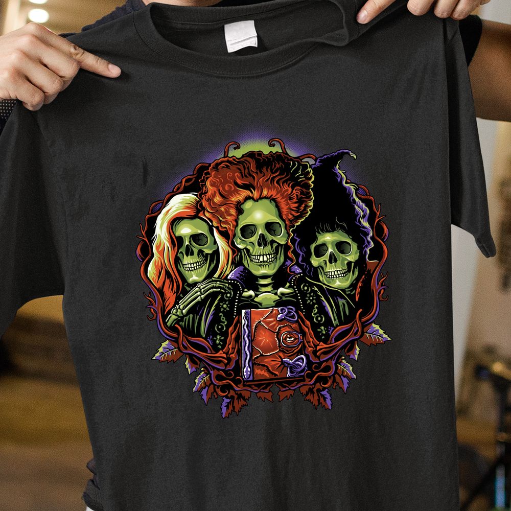 Classic Unisex T-Shirt - PAN5KHW8 - model - 0