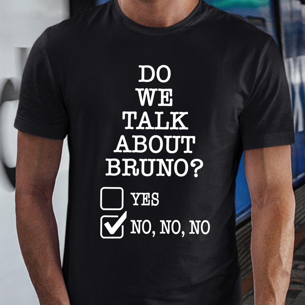 Classic Unisex T-Shirt - Black - model - 0