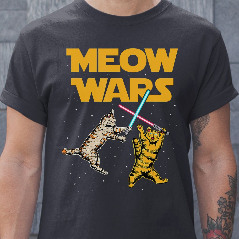 Classic Unisex T-Shirt - 6UCAGNM8 - model - 0