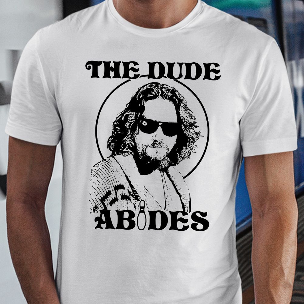 Classic Unisex T-Shirt - J4VLKMXQ - model - 0